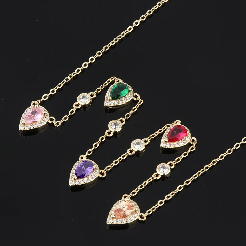 New High-end Jewelry Luxury Inlaid Women's Raindrop-shaped Iridescent Zircon Necklace Sexy Geometric Clavicle Necklace
New High-end Jewelry Luxury Inlaid Women's Raindrop-shaped Iridescent Zircon Necklace Sexy Geometric Clavicle Necklace