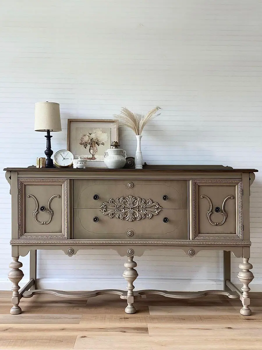 Retro dining side cabinet solid wood carving flower decorative cabinet storage cabinet
Retro dining side cabinet solid wood carving flower decorative cabinet storage cabinet