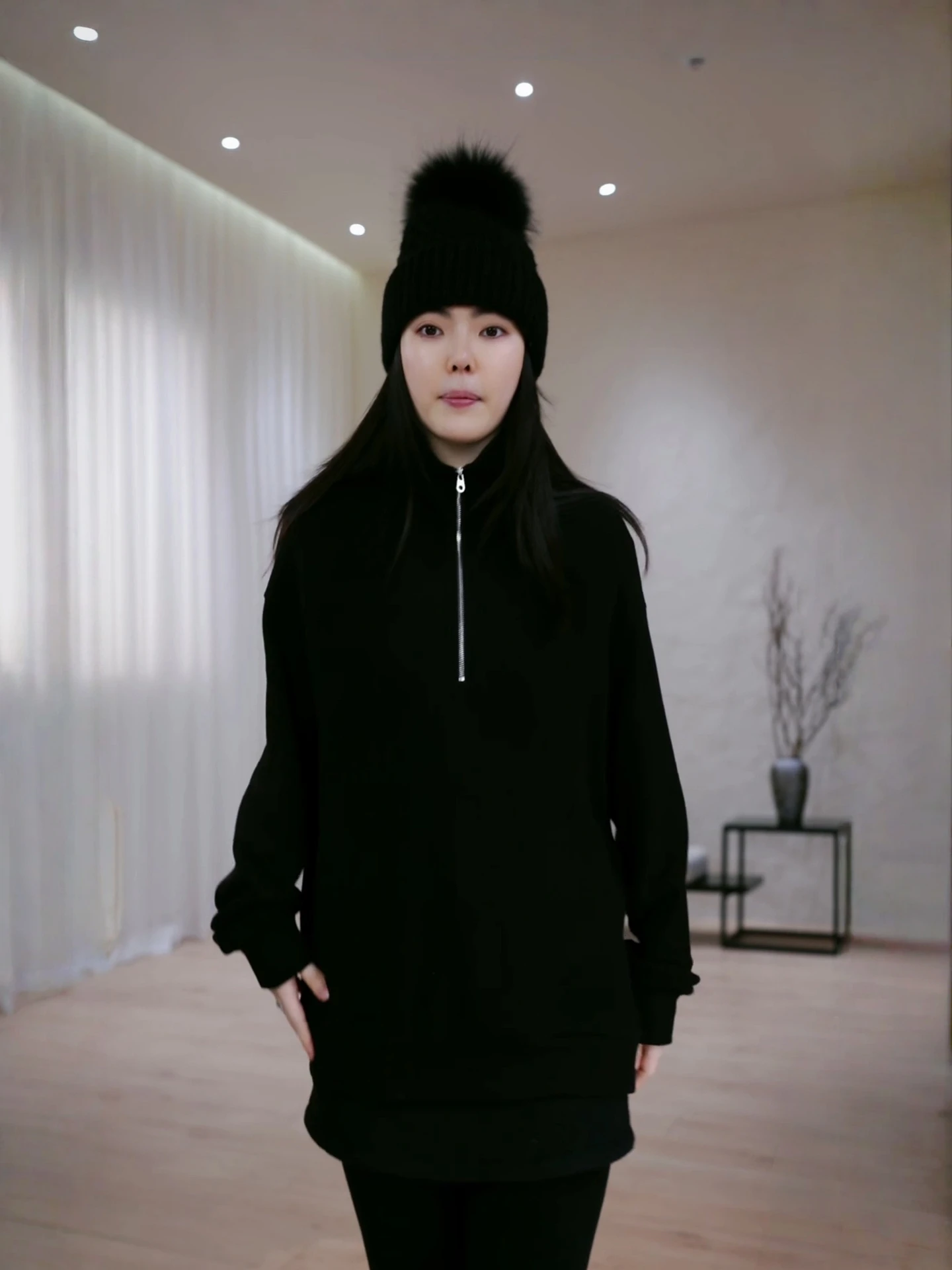 PM Wang Na Na Fce ort Skirt with Dstring Waist Brued Fini Soft Comfortable High Waist Design for Casual Wear
PM Wang Na Na Fce ort Skirt with Dstring Waist Brued Fini Soft Comfortable High Waist Design for Casual Wear