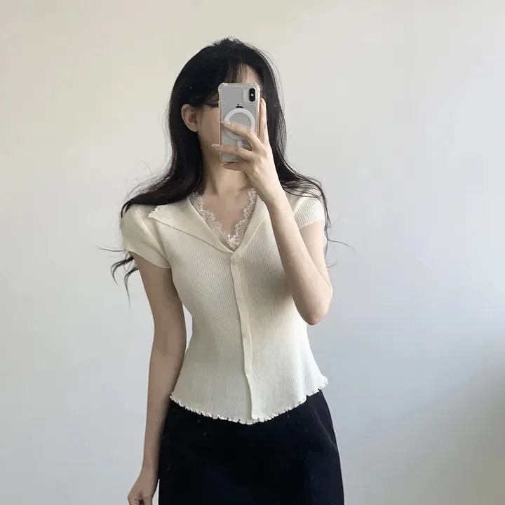 Korean Style Short Sleeve V-Neck Lace Splicing Ribbed Knit Top Women's Fake Two-Piece Summer New Arrivals Versatile
Korean Style Short Sleeve V-Neck Lace Splicing Ribbed Knit Top Women's Fake Two-Piece Summer New Arrivals Versatile