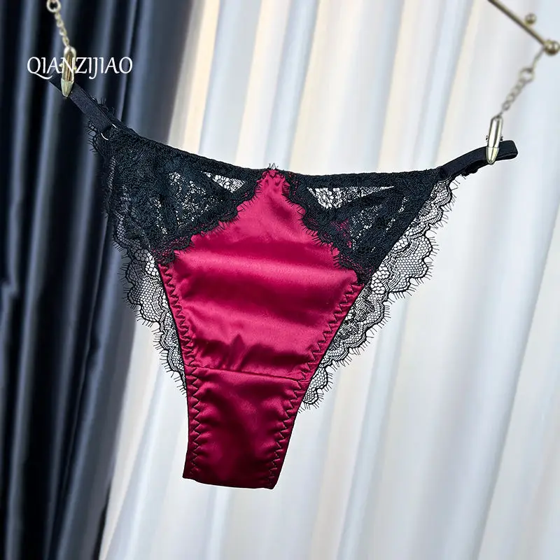 Sexy Lace Cutout Women's Underwear Adjustable Belt Romantic Triangle Pants See-through Tempting Quick-drying Shorts for Women
Sexy Lace Cutout Women's Underwear Adjustable Belt Romantic Triangle Pants See-through Tempting Quick-drying Shorts for Women