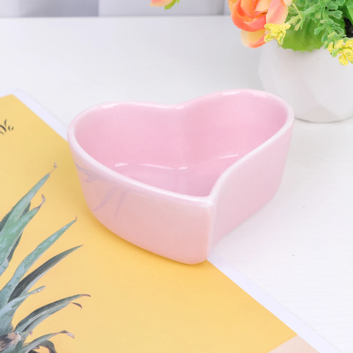 Adorable Cat Feeder Bowl Ceramic Pet Food Dish for Kittens Puppies Shallow Smooth Surface Ideal for Home Or Pet Shop Decor
Adorable Cat Feeder Bowl Ceramic Pet Food Dish for Kittens Puppies Shallow Smooth Surface Ideal for Home Or Pet Shop Decor