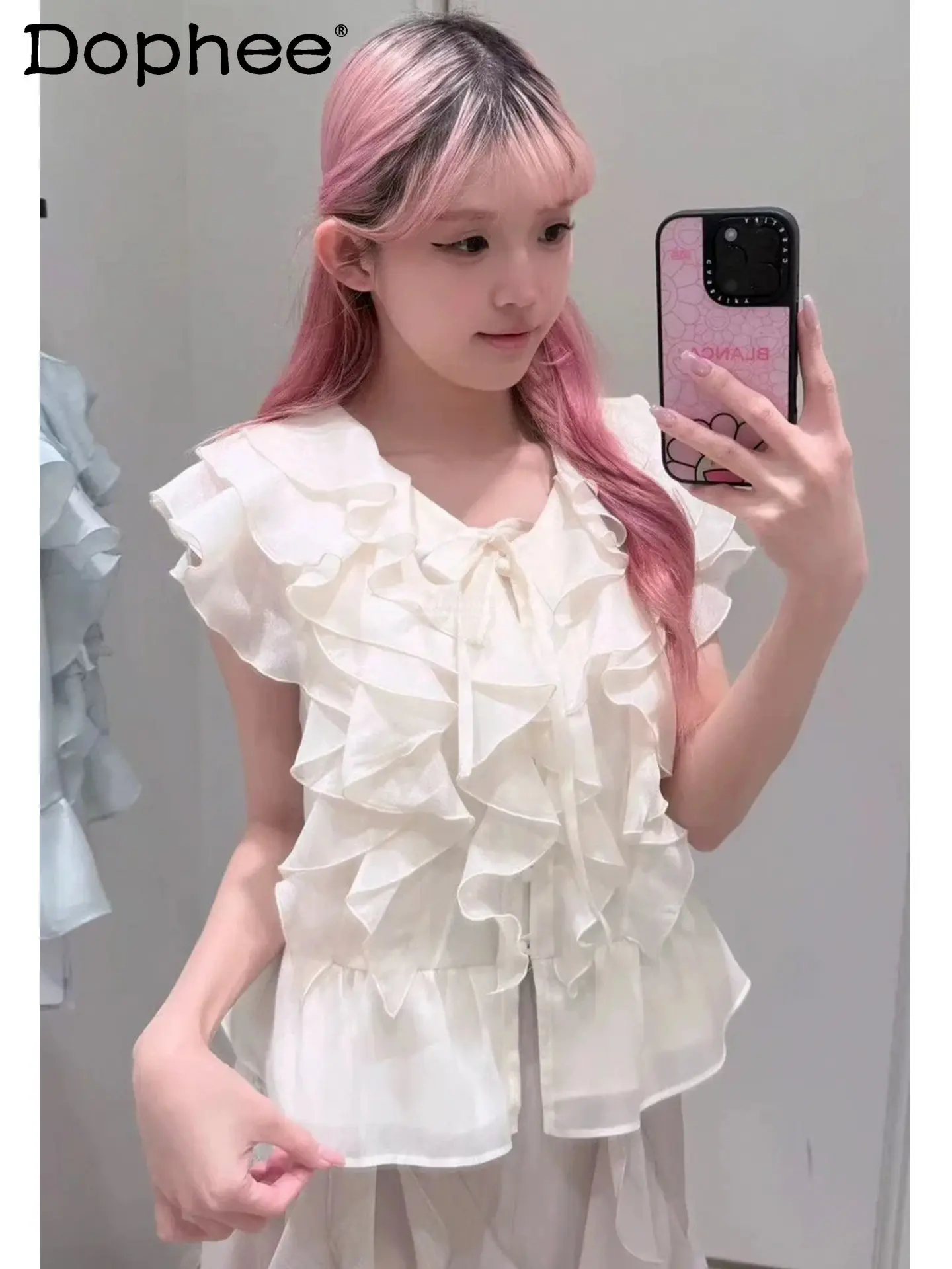 2026 Summer New Japanese Romantic Ruffle V-neck Shirt Top Sweet and Cute Fashion Commuter Versatile Women's Top
2026 Summer New Japanese Romantic Ruffle V-neck Shirt Top Sweet and Cute Fashion Commuter Versatile Women's Top