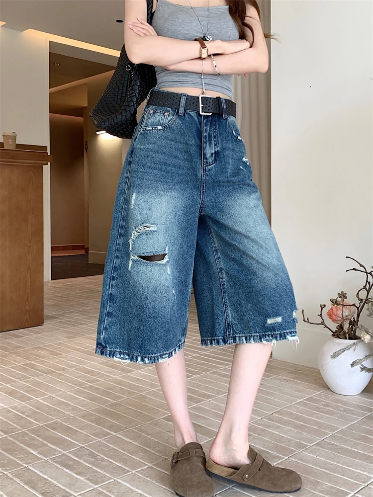 Retro American Blue Faded Denim Jeans Women's Summer Loose Wide Leg Pants High Waist Zipper Closure Casual Style Seven-Foot J...
Retro American Blue Faded Denim Jeans Women's Summer Loose Wide Leg Pants High Waist Zipper Closure Casual Style Seven-Foot J...