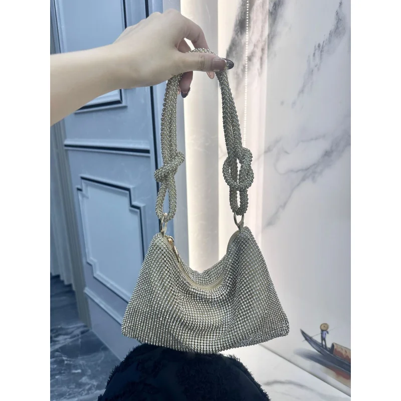 Elegant metallic sequin bag with full rhinestone embellishment, handmade diamond-embellished bag, underarm bag
Elegant metallic sequin bag with full rhinestone embellishment, handmade diamond-embellished bag, underarm bag