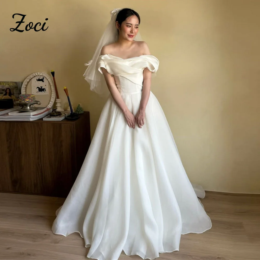 Zoci Elegant Off The Shoulder Korea Wedding Dresses Photos Shoot A Line Satin Organza Corset Bride Dress Customized Wedding Gown
Zoci Elegant Off The Shoulder Korea Wedding Dresses Photos Shoot A Line Satin Organza Corset Bride Dress Customized Wedding Gown