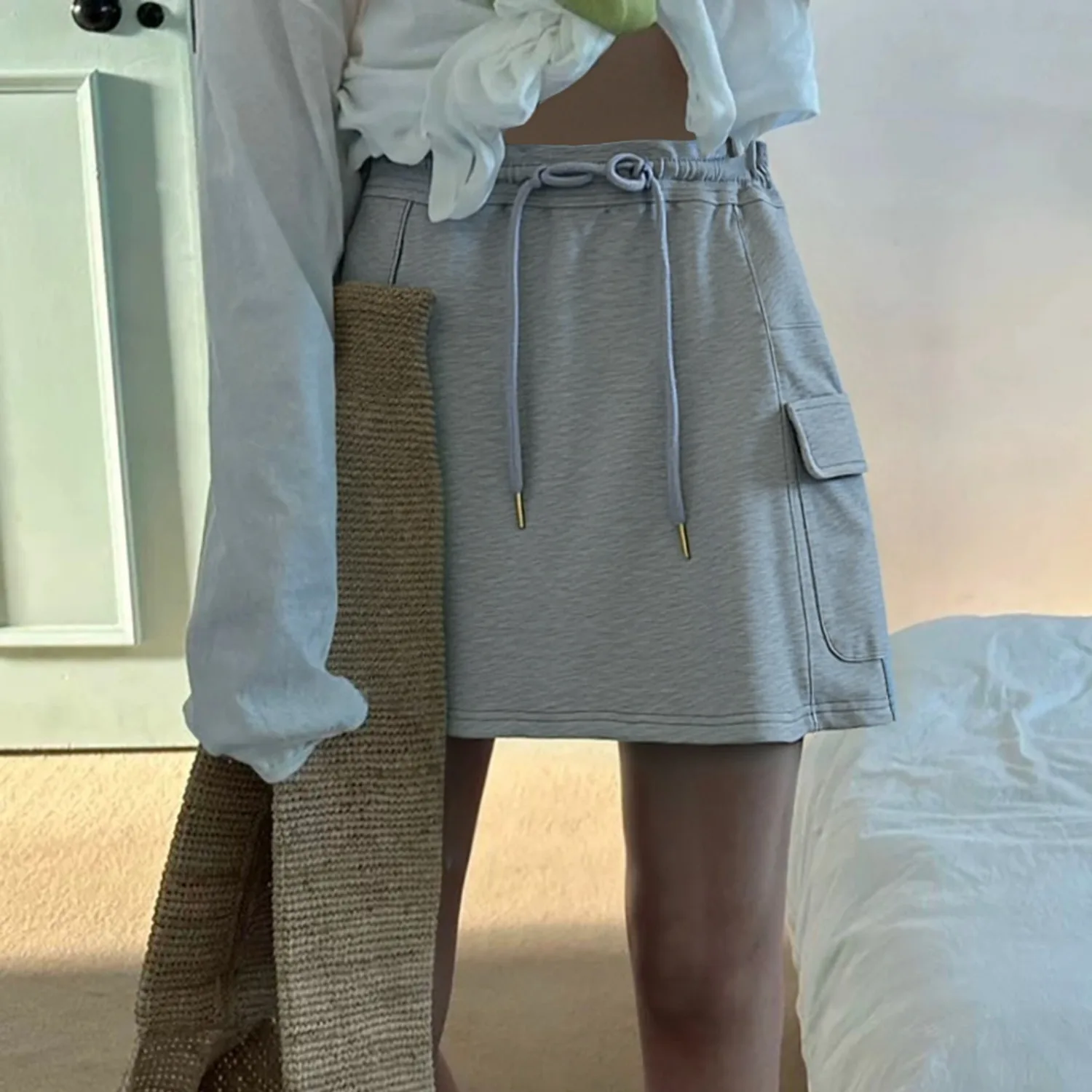 Chic High Waist A-Line Skirt with Pockets Casual Versatile Slimming Anti-Aging Drawstring Workwear Short Skirt for Women
Chic High Waist A-Line Skirt with Pockets Casual Versatile Slimming Anti-Aging Drawstring Workwear Short Skirt for Women