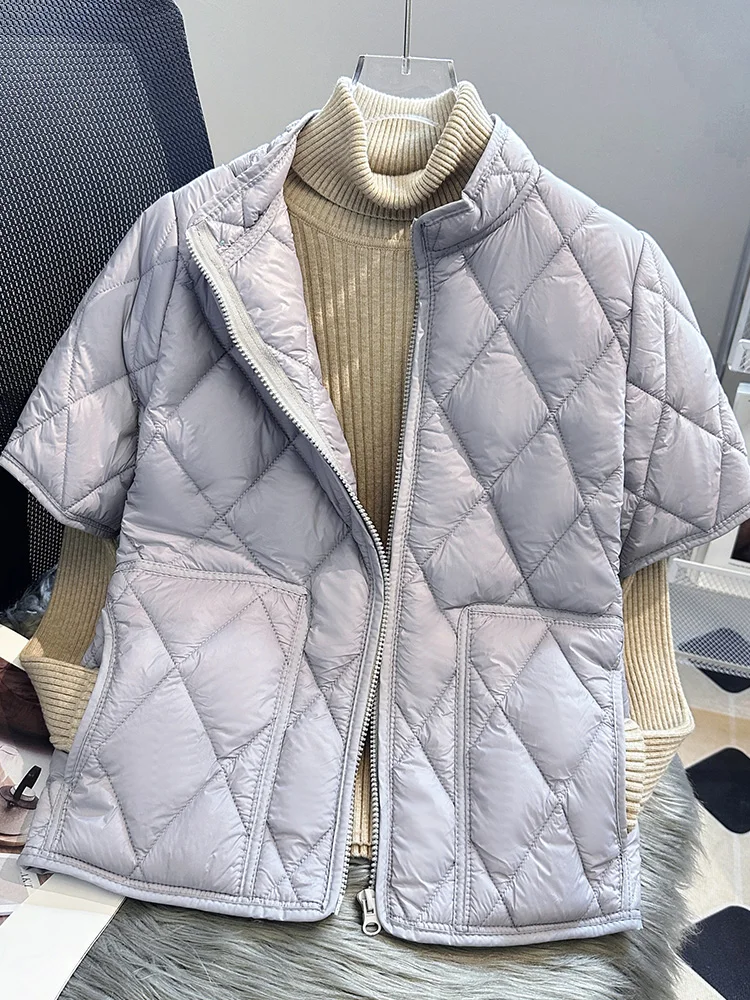 Женский утепленный жилет на осень-зиму, свободный крой, легкий, с воротником-стойкой, из хлопка, теплый, для повседневной носки, укороченный
Женский утепленный жилет на осень-зиму, свободный крой, легкий, с воротником-стойкой, из хлопка, теплый, для повседневной носки, укороченный