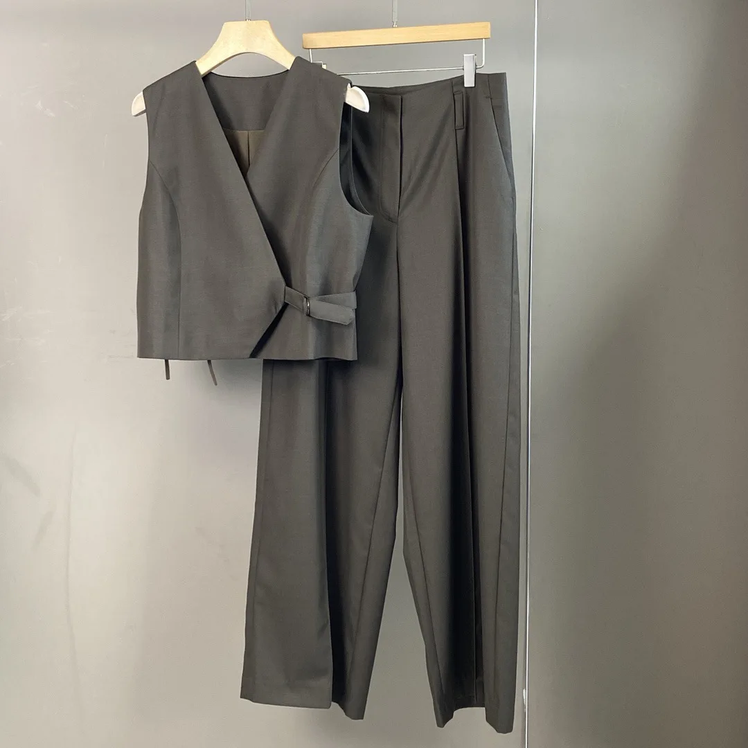 205 Autumn And Winter New Comfortable Button V-Neck Waist Vest Wide-Leg Straight Pants Acetate Suit
205 Autumn And Winter New Comfortable Button V-Neck Waist Vest Wide-Leg Straight Pants Acetate Suit