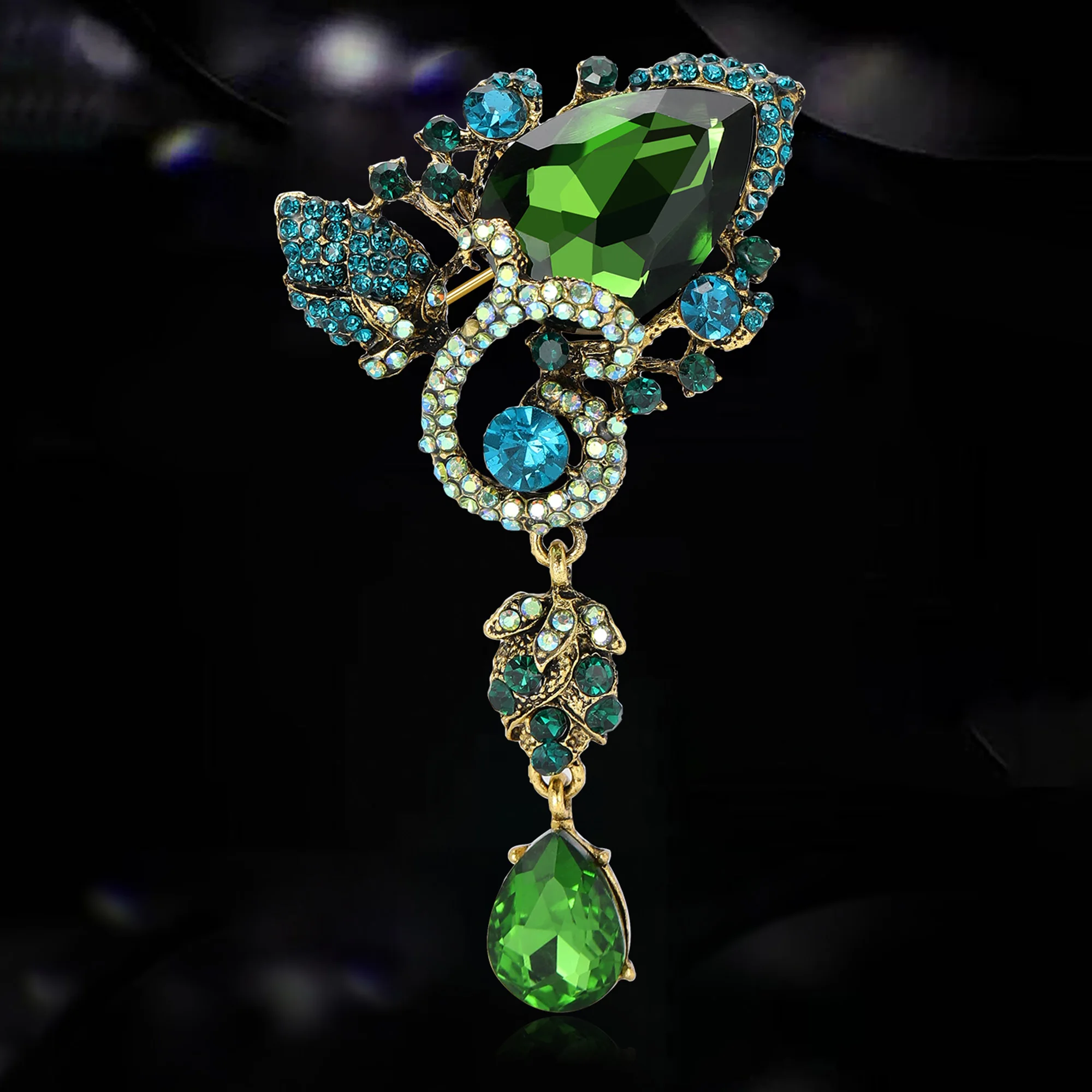 Luxury Crystal Glass Pendant Brooches for Women Rhinestone Pins Keychain Event Party New Gifts Jewelry Decoration Accessories
Luxury Crystal Glass Pendant Brooches for Women Rhinestone Pins Keychain Event Party New Gifts Jewelry Decoration Accessories