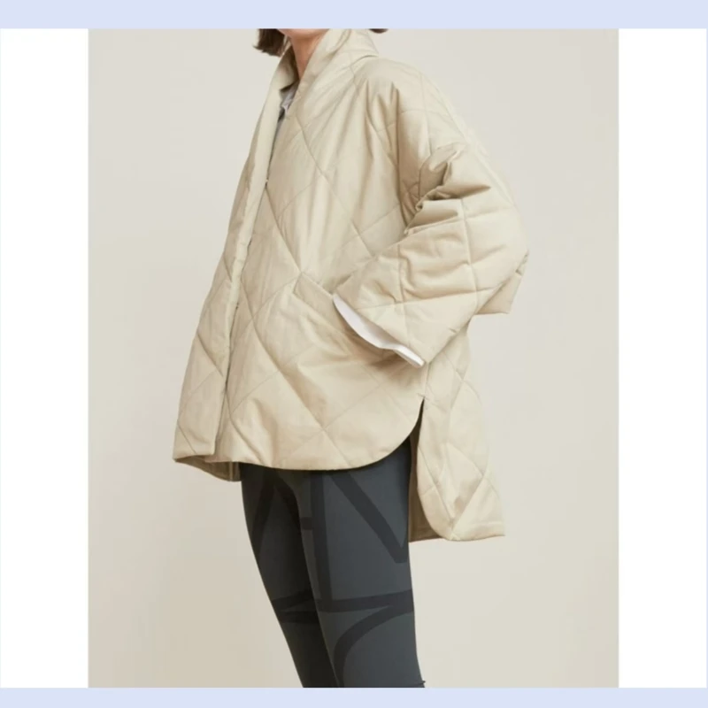 Nordic niche loose diamond grid women's 24 year autumn and winter new jacket with cotton padding and quilting
Nordic niche loose diamond grid women's 24 year autumn and winter new jacket with cotton padding and quilting