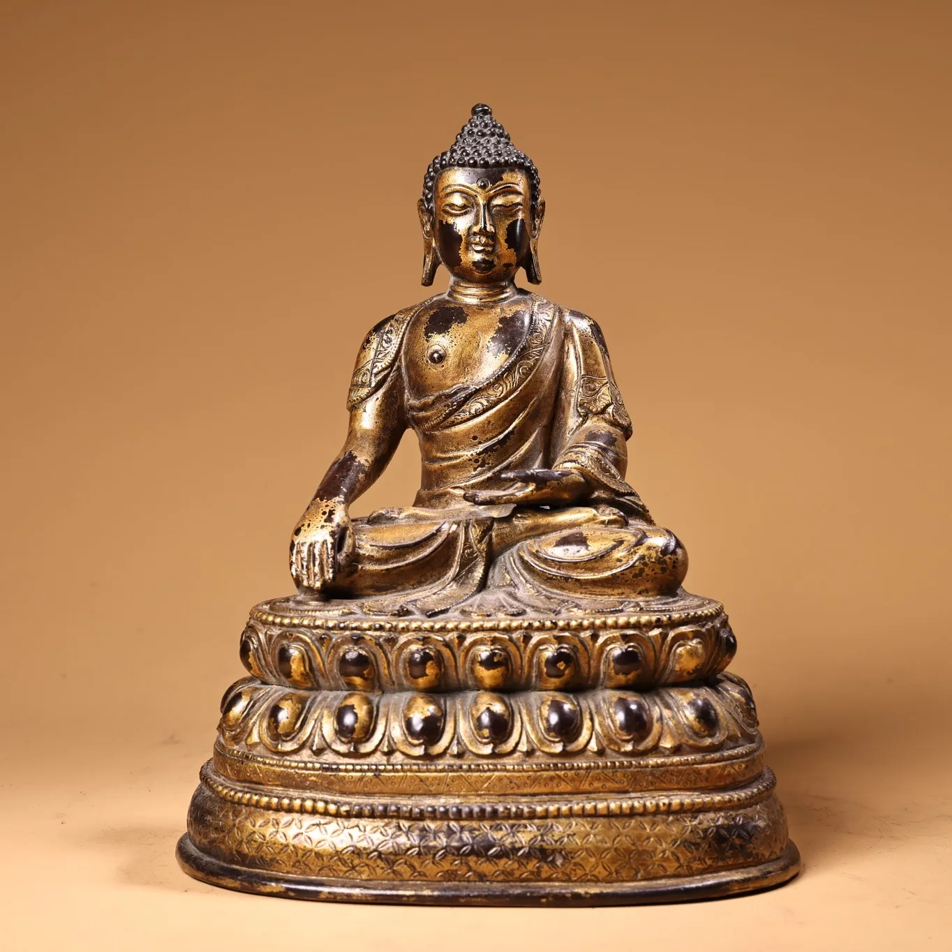9"Tibetan Temple Collection Old Purple Bronze Gilded Cinnabar Shakyamuni Buddha Amitabha Double Lotus Platform Worship Hall
9"Tibetan Temple Collection Old Purple Bronze Gilded Cinnabar Shakyamuni Buddha Amitabha Double Lotus Platform Worship Hall