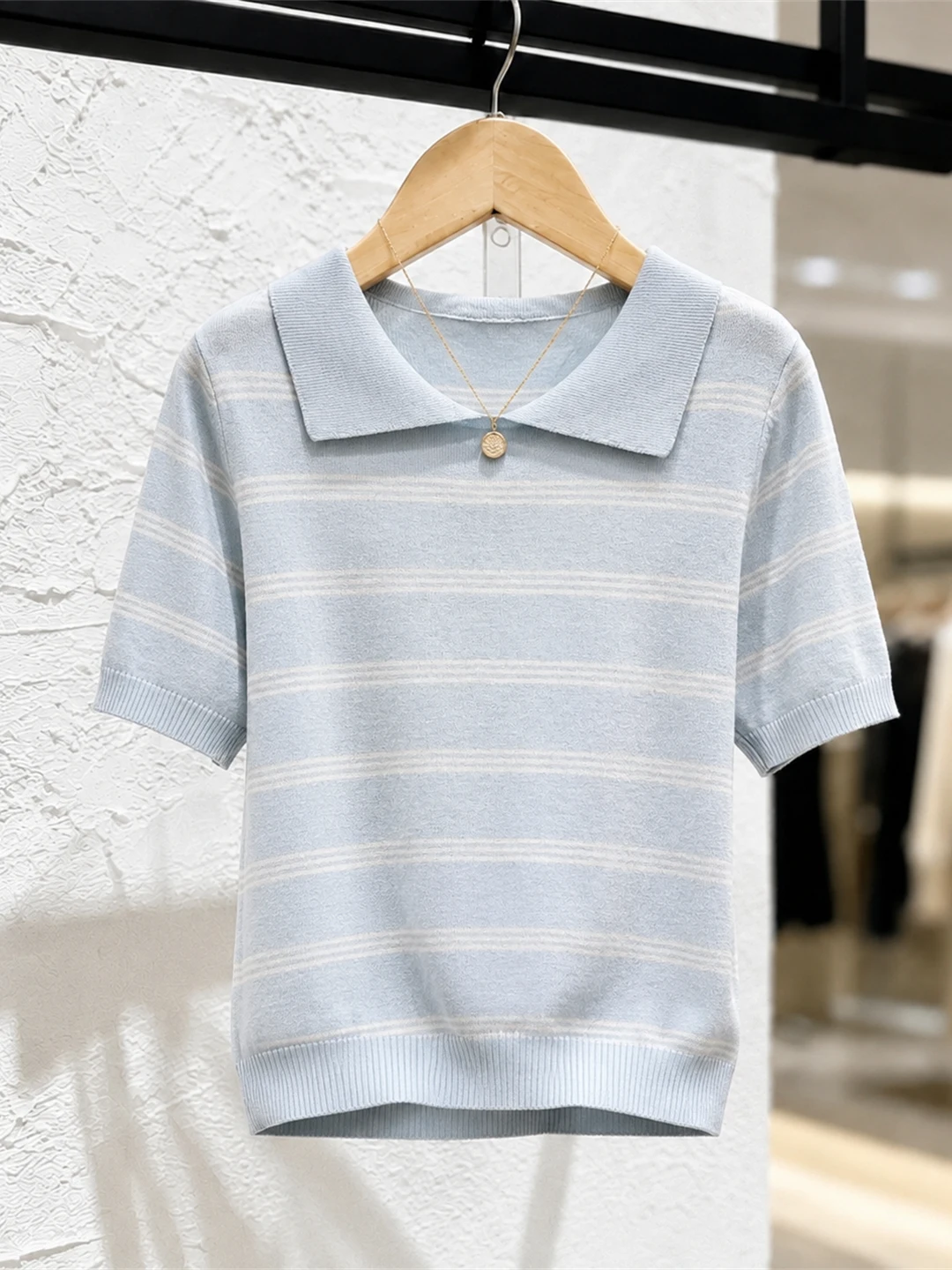 Sweet Short Sleeve Knitted Ice Silk Casual Neck Women's Top Striped Summer Versatile Fashionable Korean Style Straight Cut
Sweet Short Sleeve Knitted Ice Silk Casual Neck Women's Top Striped Summer Versatile Fashionable Korean Style Straight Cut