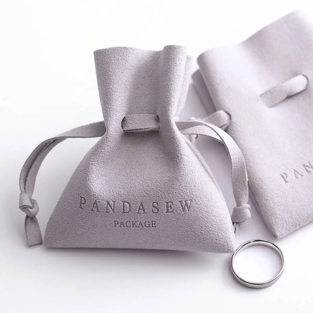 50PCS Custom Logo Debossed Print Drawstring Packaging Bag Fashion Microfiber Jewelry Pouch Gifts for Wedding, Birthday, Engageme
50PCS Custom Logo Debossed Print Drawstring Packaging Bag Fashion Microfiber Jewelry Pouch Gifts for Wedding, Birthday, Engageme