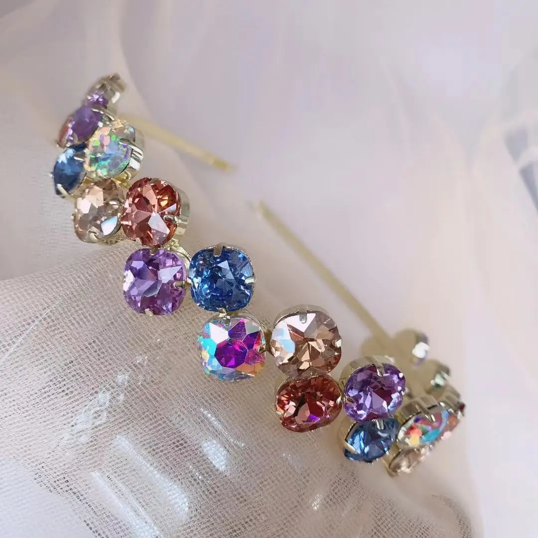 Luxury Colorful Crystal Metal Haiirbands for Women Headpiece High Street Fashion Party Rhinestone Hairband Ladies Hair Jewelry
Luxury Colorful Crystal Metal Haiirbands for Women Headpiece High Street Fashion Party Rhinestone Hairband Ladies Hair Jewelry