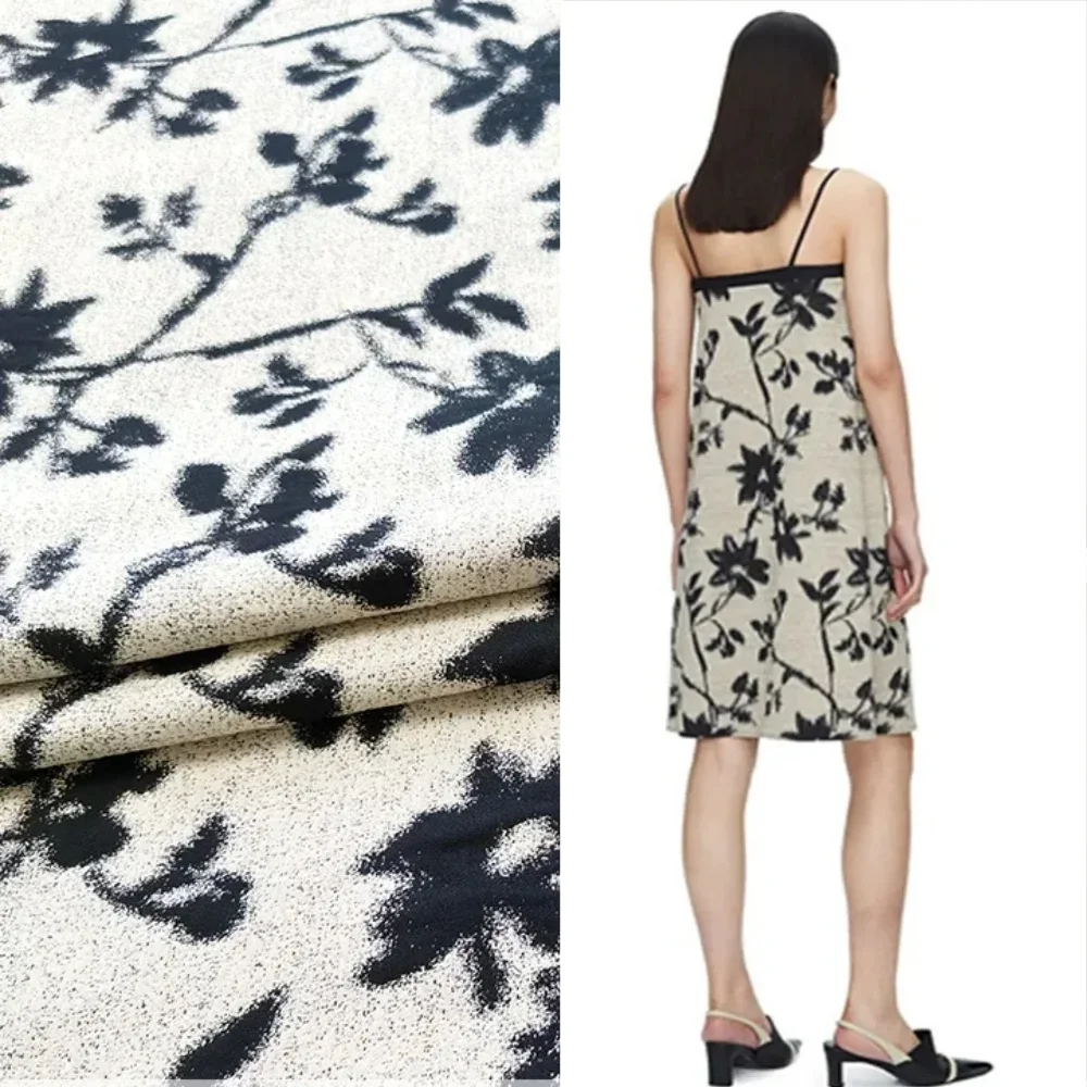 Jacquard Brocade Fabric Yarn-dyed Retro Light Luxury High-definition Suit Trousers Cloth Dress Female Suit Diy Sew by the Meter
Jacquard Brocade Fabric Yarn-dyed Retro Light Luxury High-definition Suit Trousers Cloth Dress Female Suit Diy Sew by the Meter