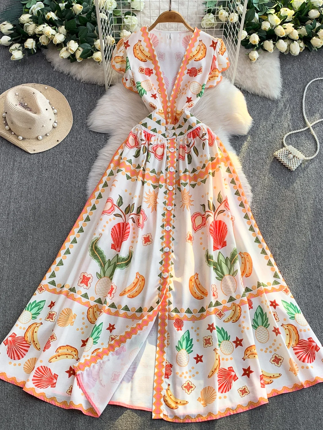 Женское платье Vaion с цветочным принтом, весна-осень, на одной пуговице, с завышенной талией, пышная юбка, длинное, с рукавами-колокол
Женское платье Vaion с цветочным принтом, весна-осень, на одной пуговице, с завышенной талией, пышная юбка, длинное, с рукавами-колокол