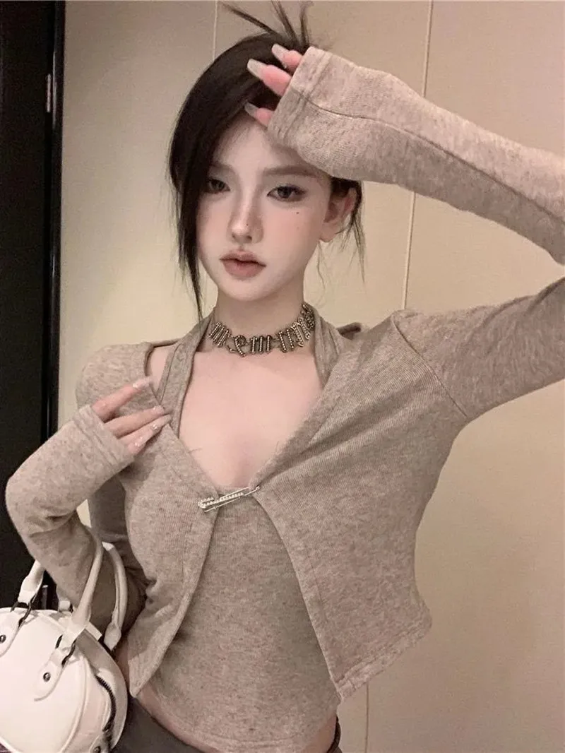 Sexy Two-Piece Cardigan for Women, Long-Sleeved, V-Neck, Single-Button, Slim Short Top, Classic Fashion, Early Autumn, New
Sexy Two-Piece Cardigan for Women, Long-Sleeved, V-Neck, Single-Button, Slim Short Top, Classic Fashion, Early Autumn, New
