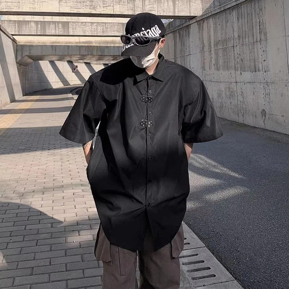 Mens Metal Buckle Plain Casual Padded Shoulder Shirt Streetwear Fashion Youth Trendy Short Sleeve Top Men'S Clothing 2026 New
Mens Metal Buckle Plain Casual Padded Shoulder Shirt Streetwear Fashion Youth Trendy Short Sleeve Top Men'S Clothing 2026 New