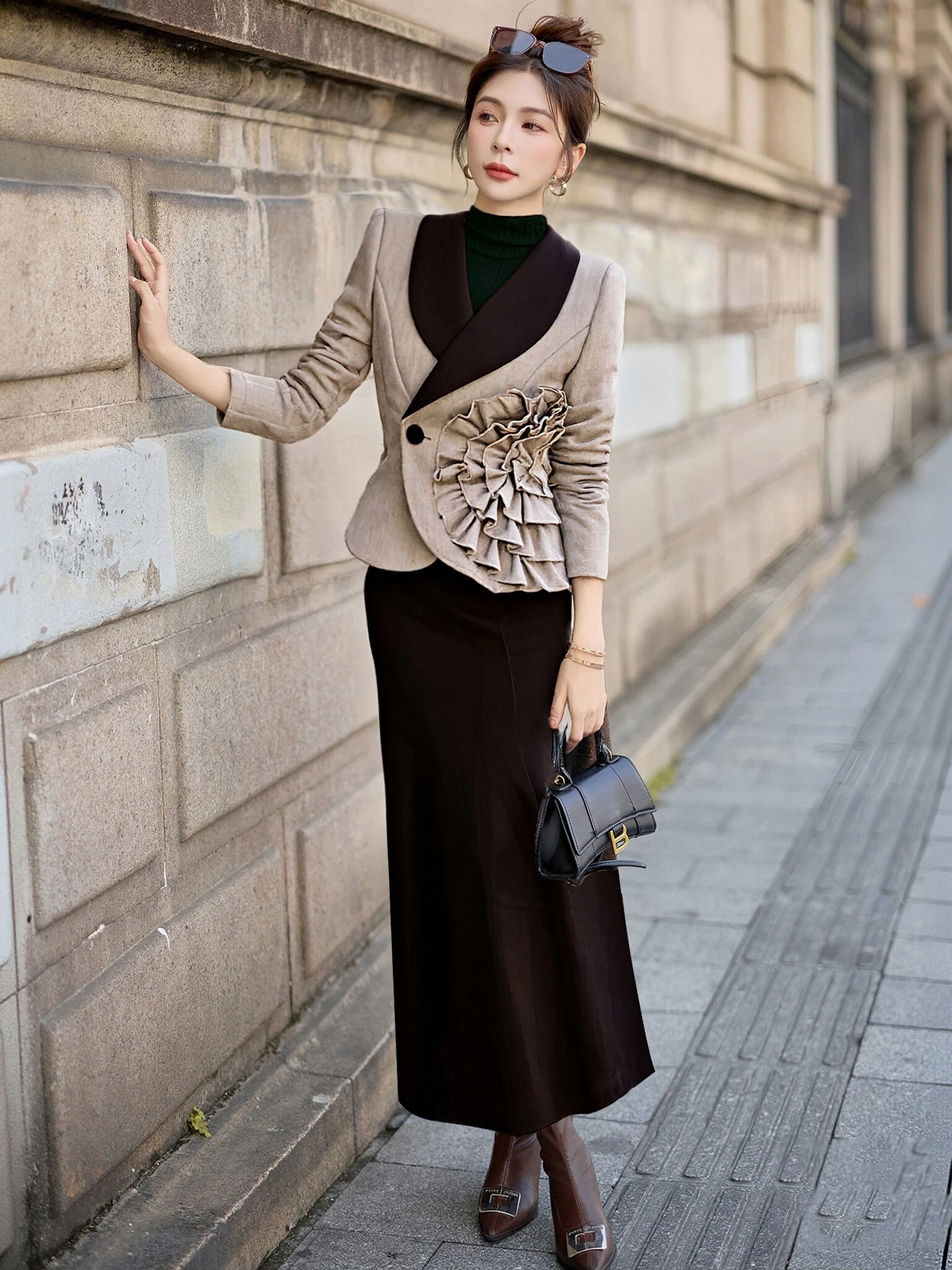Autumn Winter New Style Coffee Color Long Sleeve Fish Tail Half Skirt Set Two Pieces Set High Waist Elegant Fashion Women's Suit
Autumn Winter New Style Coffee Color Long Sleeve Fish Tail Half Skirt Set Two Pieces Set High Waist Elegant Fashion Women's Suit