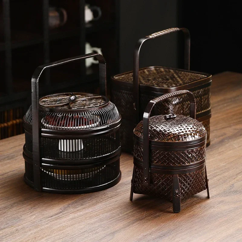 Handmade Bamboo Hand Basket Japanese Style Tea Set Hollow Out Food Box Moon Cake Fruit Refreshment Tray for Traditional Tea Box
Handmade Bamboo Hand Basket Japanese Style Tea Set Hollow Out Food Box Moon Cake Fruit Refreshment Tray for Traditional Tea Box