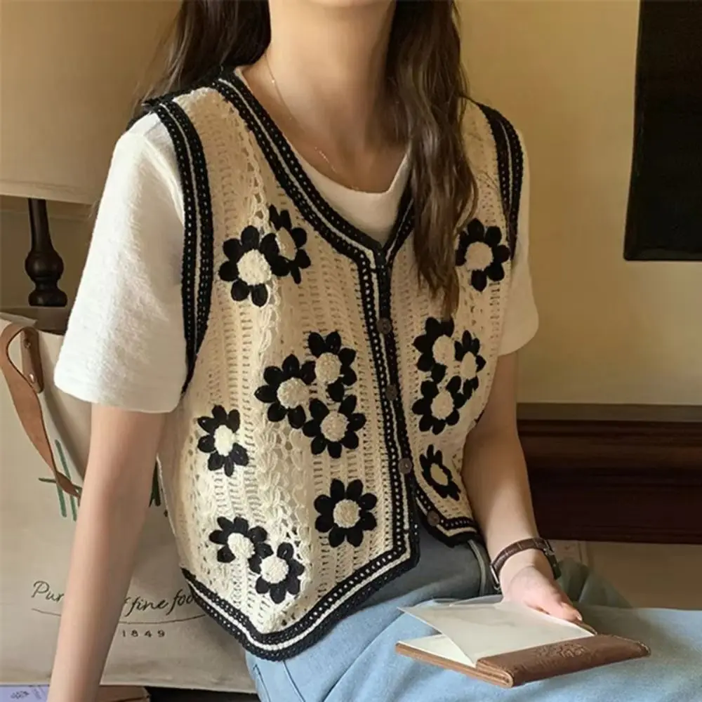 Fashion Button Front Crochet Waistcoat Sleeveless Boho Style Front Top Vest Sleeveless Vest Vacation Outfit
Fashion Button Front Crochet Waistcoat Sleeveless Boho Style Front Top Vest Sleeveless Vest Vacation Outfit