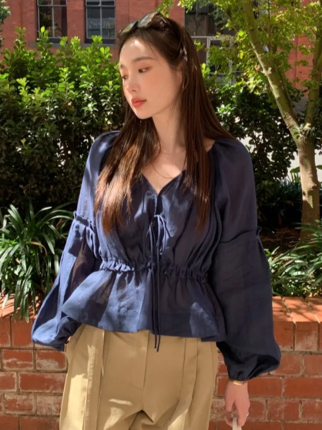 Ele V-Ne Dstring Waist Bubble Sve Chiffon Top Women's Faionable High-End ort Sli irt Summer 2025
Ele V-Ne Dstring Waist Bubble Sve Chiffon Top Women's Faionable High-End ort Sli irt Summer 2025