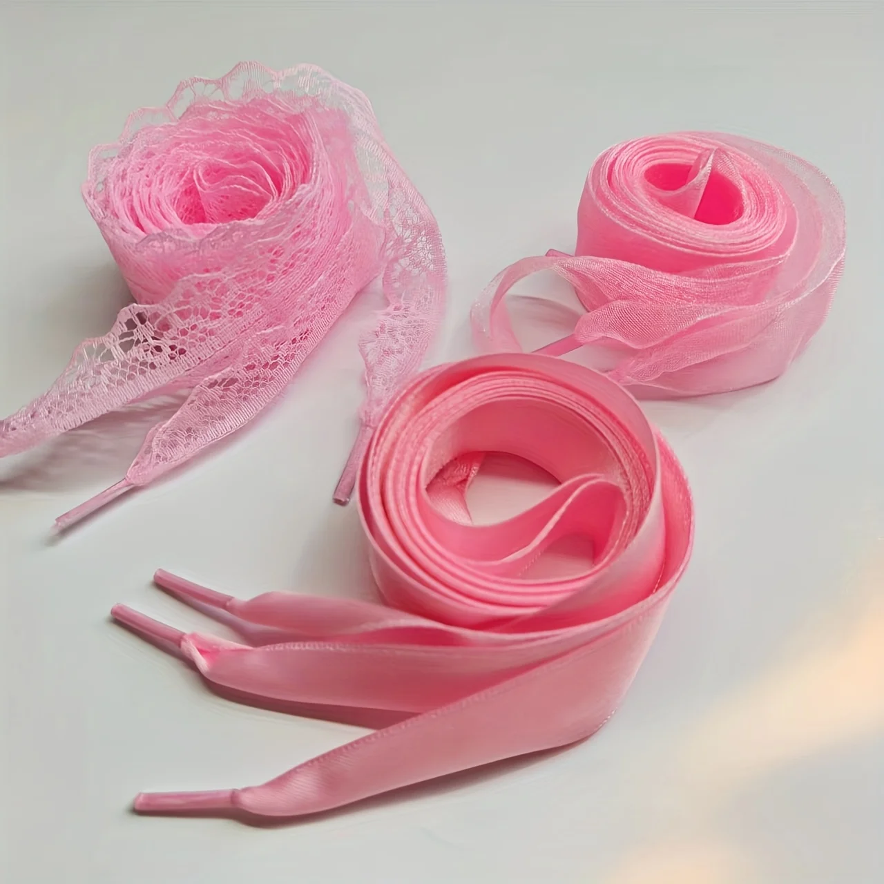 3 pcs of elegant floral lace shoelaces, cute lace shoelaces - lightweight openwork design for sneakers
3 pcs of elegant floral lace shoelaces, cute lace shoelaces - lightweight openwork design for sneakers