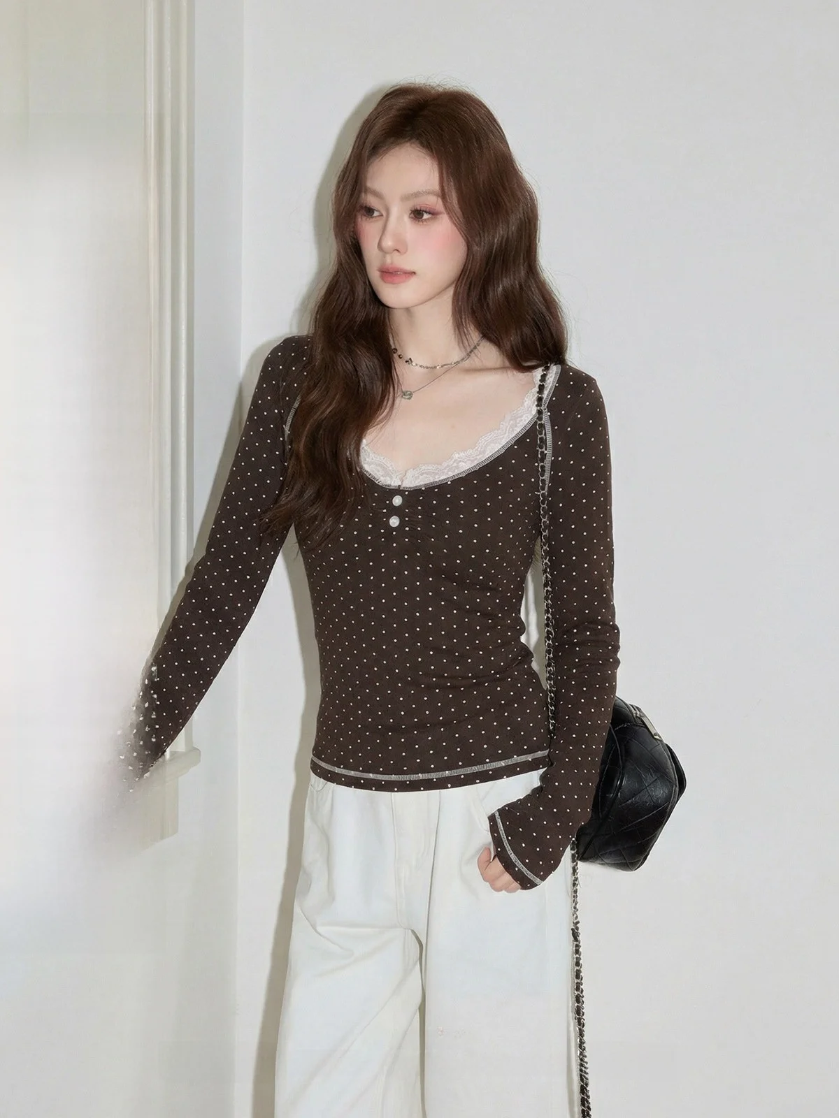 Retro Polka Dot Lace Splice Long Sve T-irt Women Early Spring Slimming Base irt Top Korean Sle V-ne Breathable
Retro Polka Dot Lace Splice Long Sve T-irt Women Early Spring Slimming Base irt Top Korean Sle V-ne Breathable