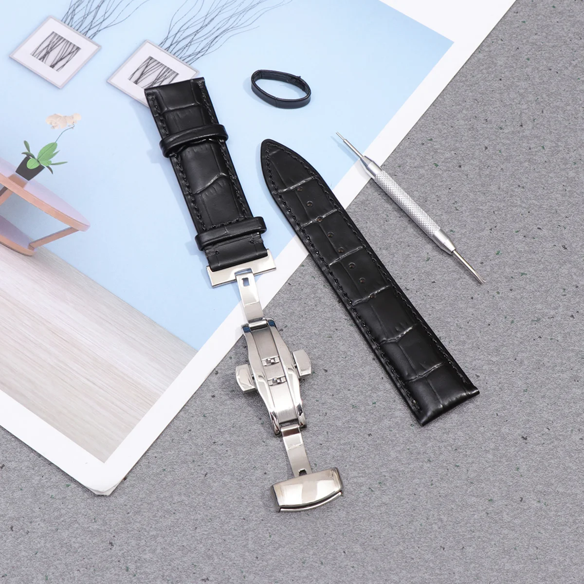 22 Mm Cowhide Watchstrap Durable Band for Watches Ergonomic Smooth Texture Simple Design Ideal Replacement Strap
22 Mm Cowhide Watchstrap Durable Band for Watches Ergonomic Smooth Texture Simple Design Ideal Replacement Strap