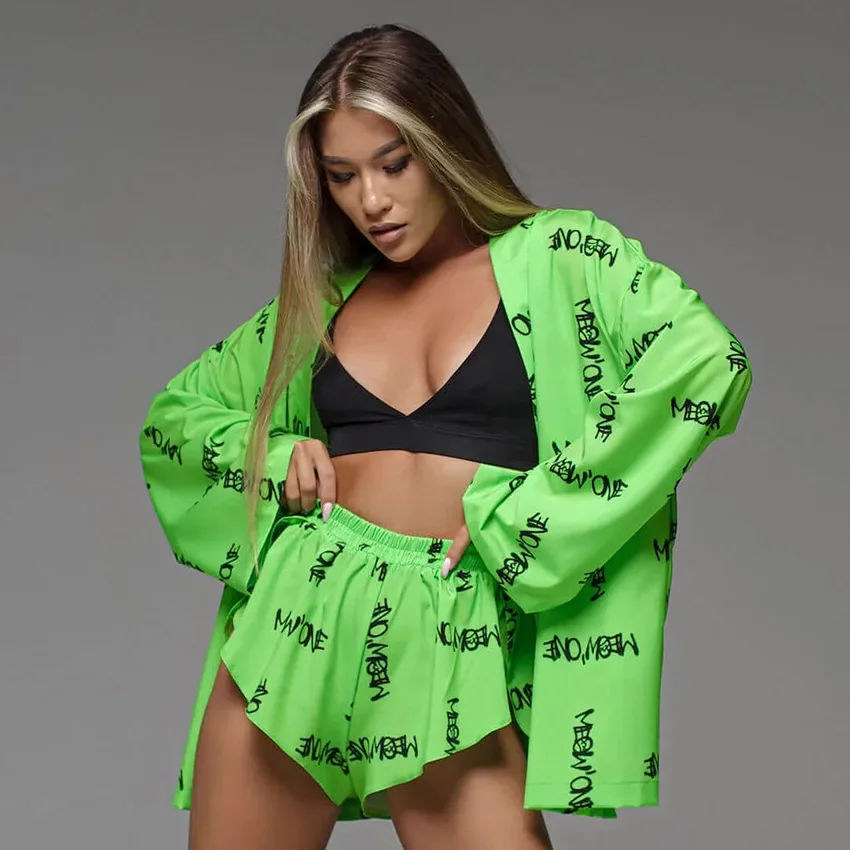 Sexy Loose Pajamas Green Outfit Long Sleeve Home Clothes Loose 2Pcs Nightgown Homewear Sexy Kimono Robe Shorts Set Loungewear
Sexy Loose Pajamas Green Outfit Long Sleeve Home Clothes Loose 2Pcs Nightgown Homewear Sexy Kimono Robe Shorts Set Loungewear