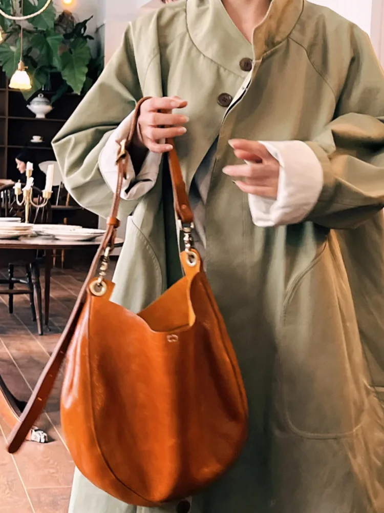 Orange Retro Saddle Bag Women's 2026 New Single Shoulder Armpit Luxury Commuter Bag Summer Soft PU Leather Tote Handbag
Orange Retro Saddle Bag Women's 2026 New Single Shoulder Armpit Luxury Commuter Bag Summer Soft PU Leather Tote Handbag
