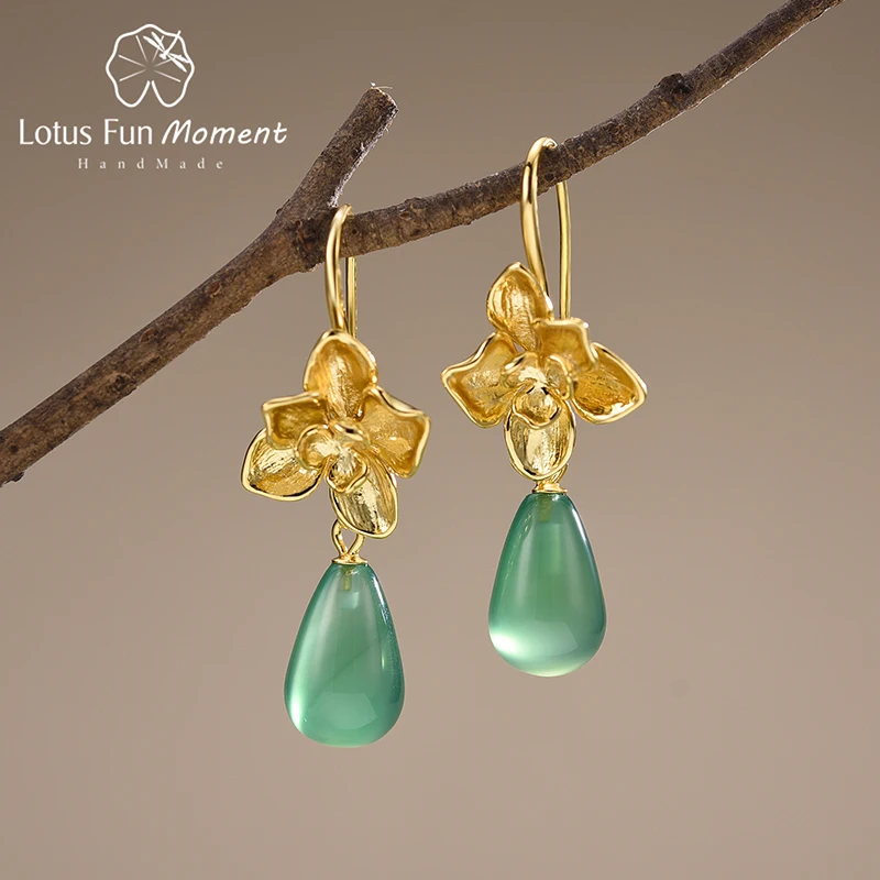 Женские серьги-капли Lotus Fun Moment с натуральным кристаллом халцедона и цветком фаленопсиса, ювелирные изделия из стерлингового серебра 925 пробы
Женские серьги-капли Lotus Fun Moment с натуральным кристаллом халцедона и цветком фаленопсиса, ювелирные изделия из стерлингового серебра 925 пробы