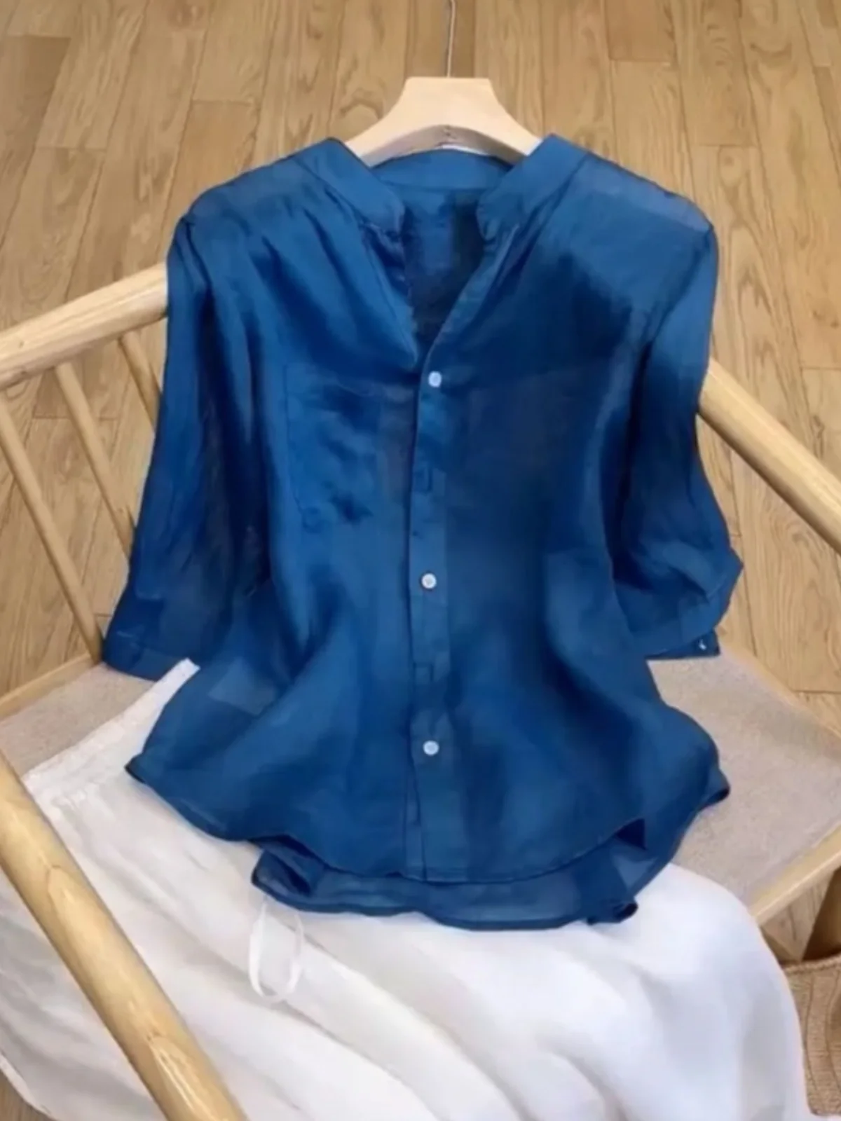 Ele V-Ne хлопок и лен irt женский летний свободный утягивающий тонкий льняной кардиган Seven-Quarter Sve с защитой от солнца открытый топ
Ele V-Ne хлопок и лен irt женский летний свободный утягивающий тонкий льняной кардиган Seven-Quarter Sve с защитой от солнца открытый топ