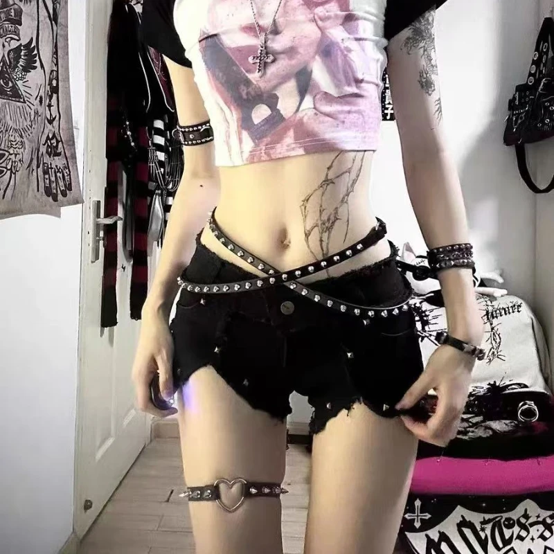 Женские новые модные однотонные узкие бедра с короткими бусинами и джинсовые шорты с низкой талией
Женские новые модные однотонные узкие бедра с короткими бусинами и джинсовые шорты с низкой талией