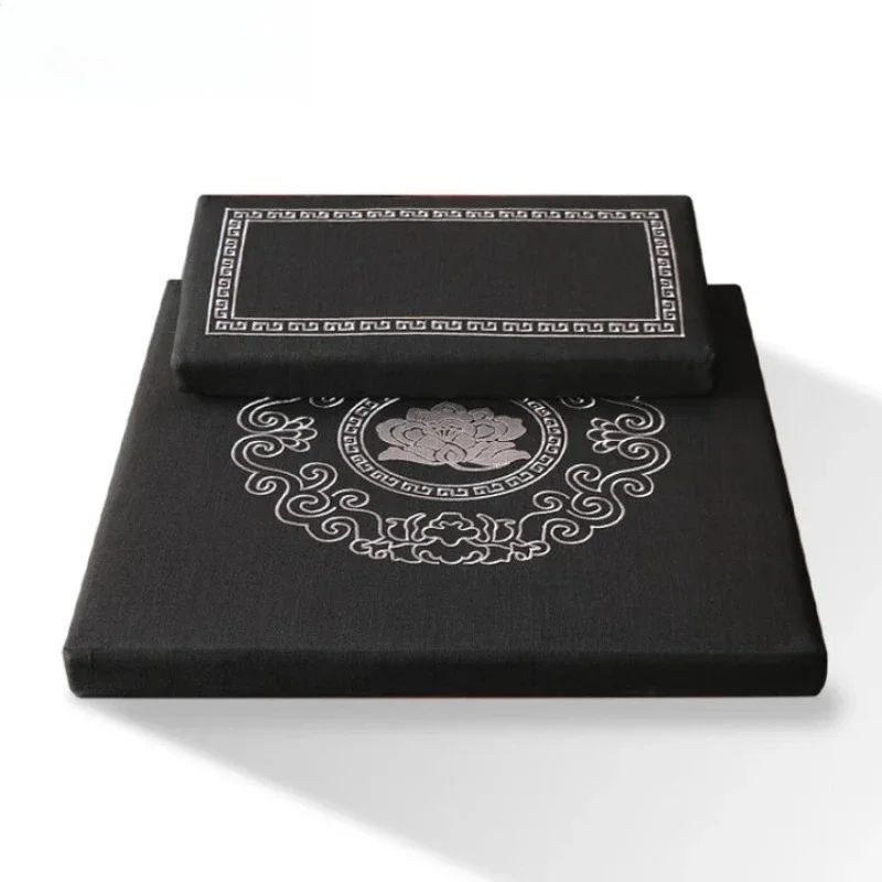 Meditation mat mindfulness is portable and soft
Meditation mat mindfulness is portable and soft