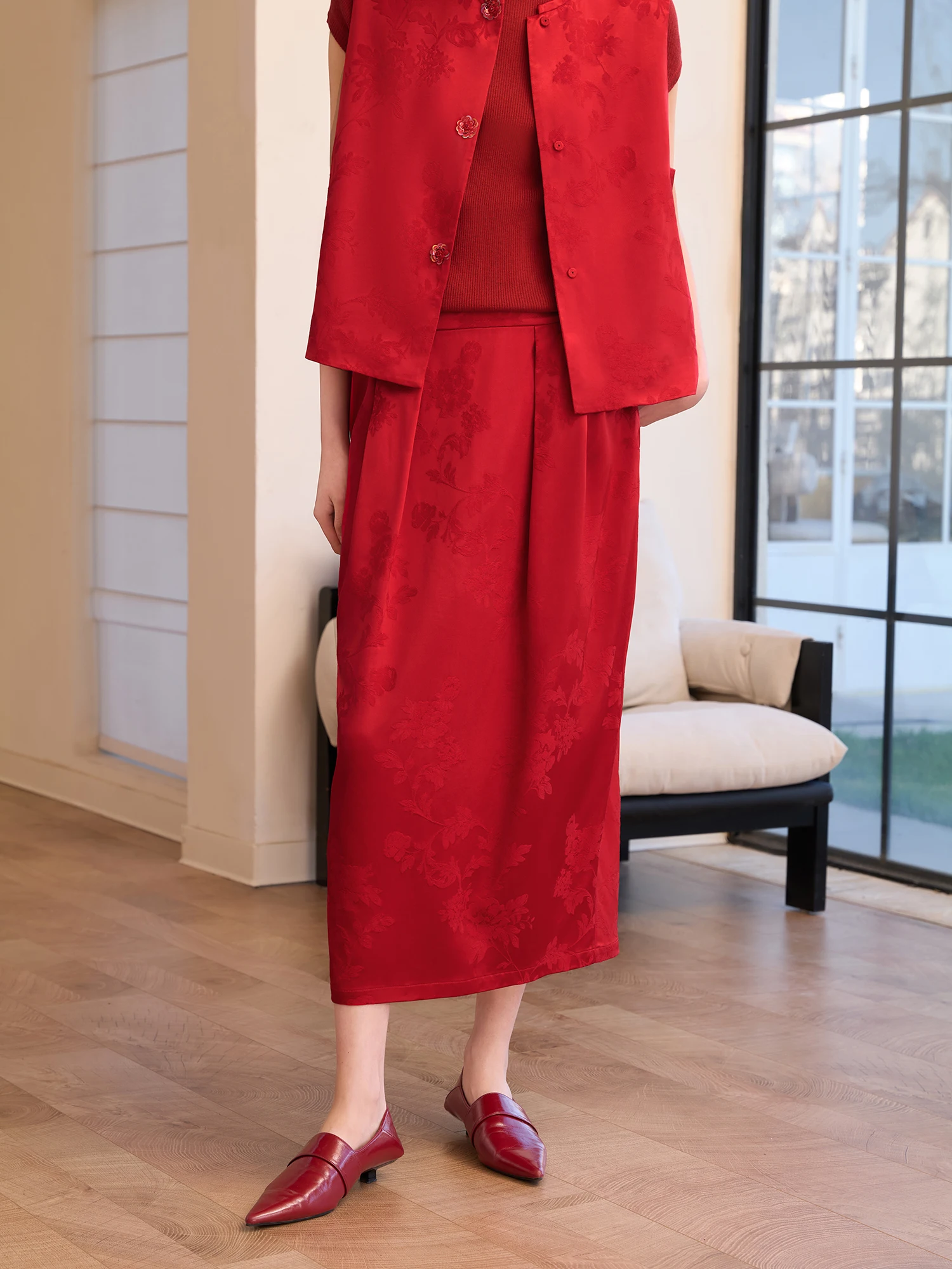 Новая весенняя атласная юбка с вышивкой в китайском стиле, с цветочным узором, свободного кроя, на все возраста
Новая весенняя атласная юбка с вышивкой в китайском стиле, с цветочным узором, свободного кроя, на все возраста