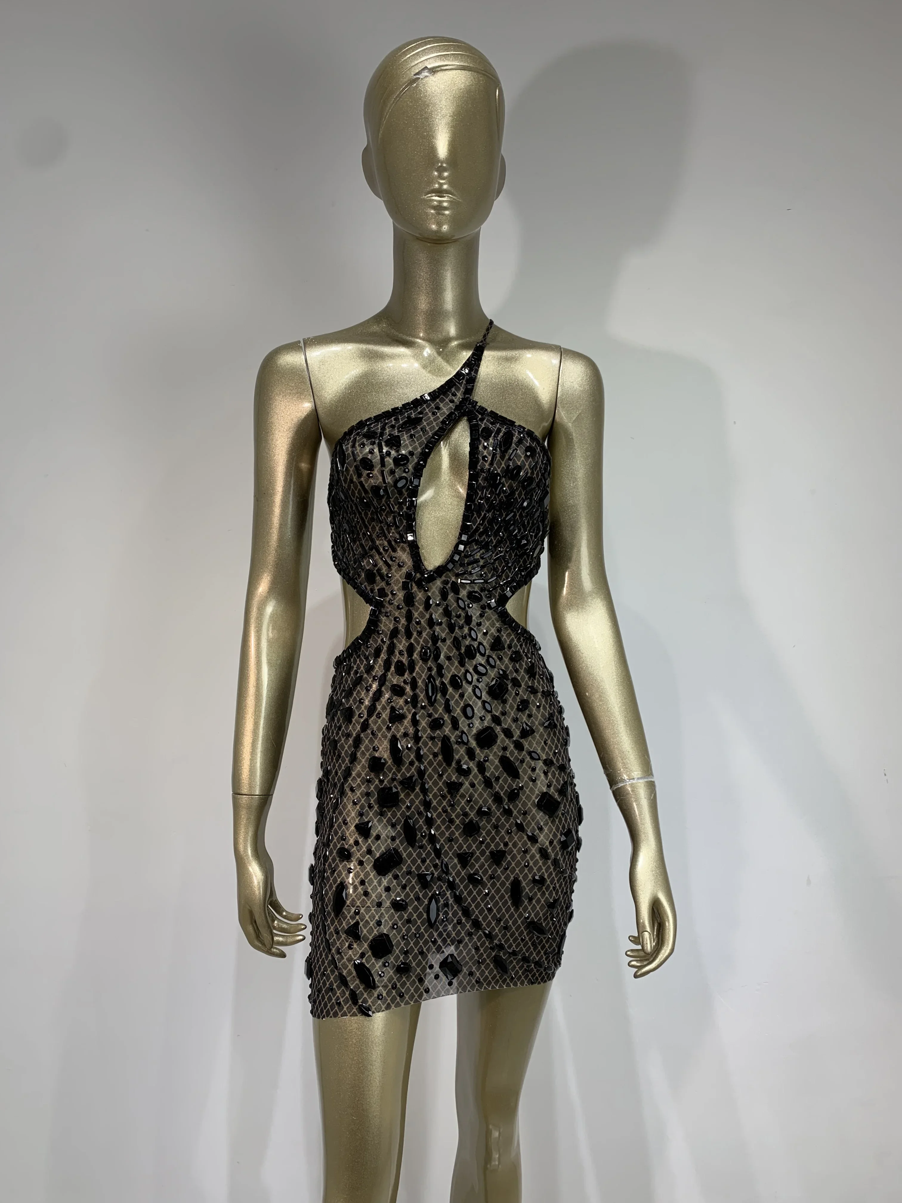 Luxury Rhinestone Sexy Backless Mini Dress Women 2025 Sparkly Club Elegant Evening Gown Birthday Celebrate Stage perform Costume
Luxury Rhinestone Sexy Backless Mini Dress Women 2025 Sparkly Club Elegant Evening Gown Birthday Celebrate Stage perform Costume