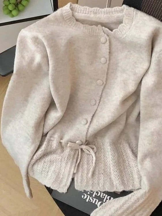 Gentle Wind Drawstring Hem Design Knitted Sweater Women Spring 2026 New Waist Cinching Slimming Open Cardigan Top
Gentle Wind Drawstring Hem Design Knitted Sweater Women Spring 2026 New Waist Cinching Slimming Open Cardigan Top