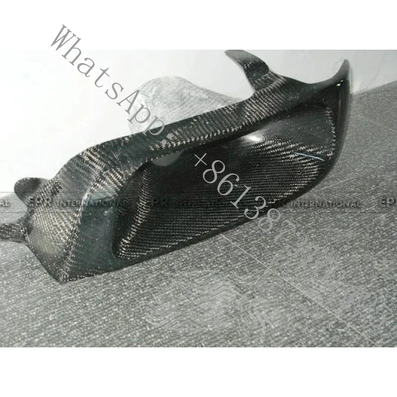 Suitable Skyline GTR R33 2026 Carbon Fiber Headlight Vent Cover - Improved Flow
Suitable Skyline GTR R33 2026 Carbon Fiber Headlight Vent Cover - Improved Flow