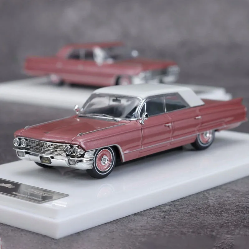 MK Miniatures 1/64 Scale Deville Simulation Alloy Car Model Static Display Collectible Toy Gift Souvenir Decoration
MK Miniatures 1/64 Scale Deville Simulation Alloy Car Model Static Display Collectible Toy Gift Souvenir Decoration