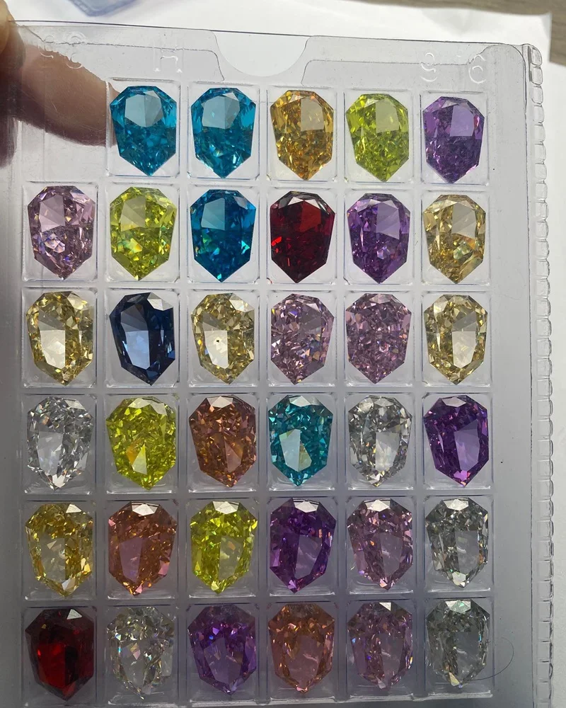Ruif Hand Made Special Shape Crushed Ice Cut 13x18mm High Carbon Diamond CZ Stone Diamond CZ Stone for Jewelry Making
Ruif Hand Made Special Shape Crushed Ice Cut 13x18mm High Carbon Diamond CZ Stone Diamond CZ Stone for Jewelry Making