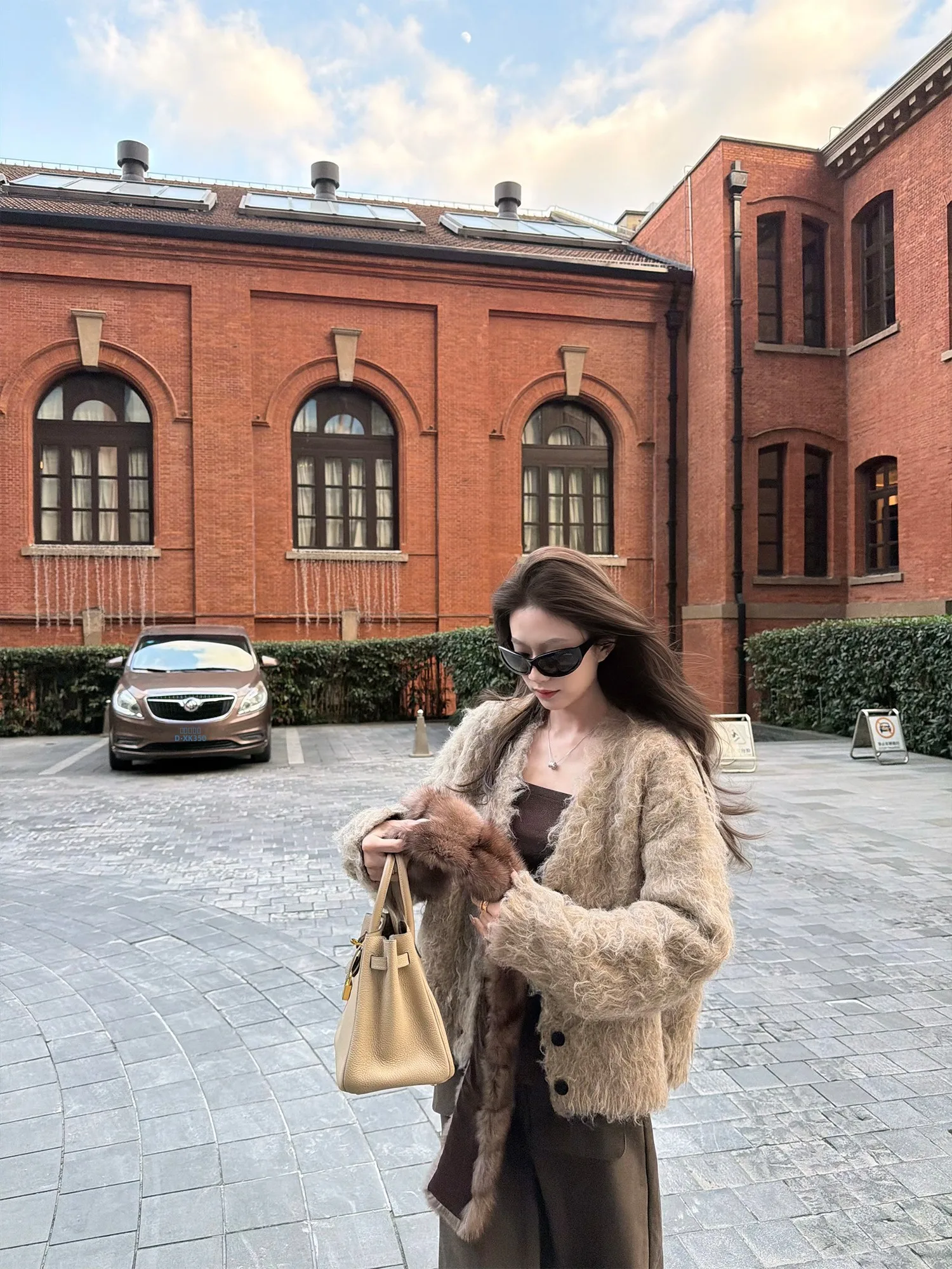 Утепленный шерстяной кардиган Superniniyy для женщин, с эффектом ручной обработки, длинный рукав, V-образный вырез, на пуговицах
Утепленный шерстяной кардиган Superniniyy для женщин, с эффектом ручной обработки, длинный рукав, V-образный вырез, на пуговицах