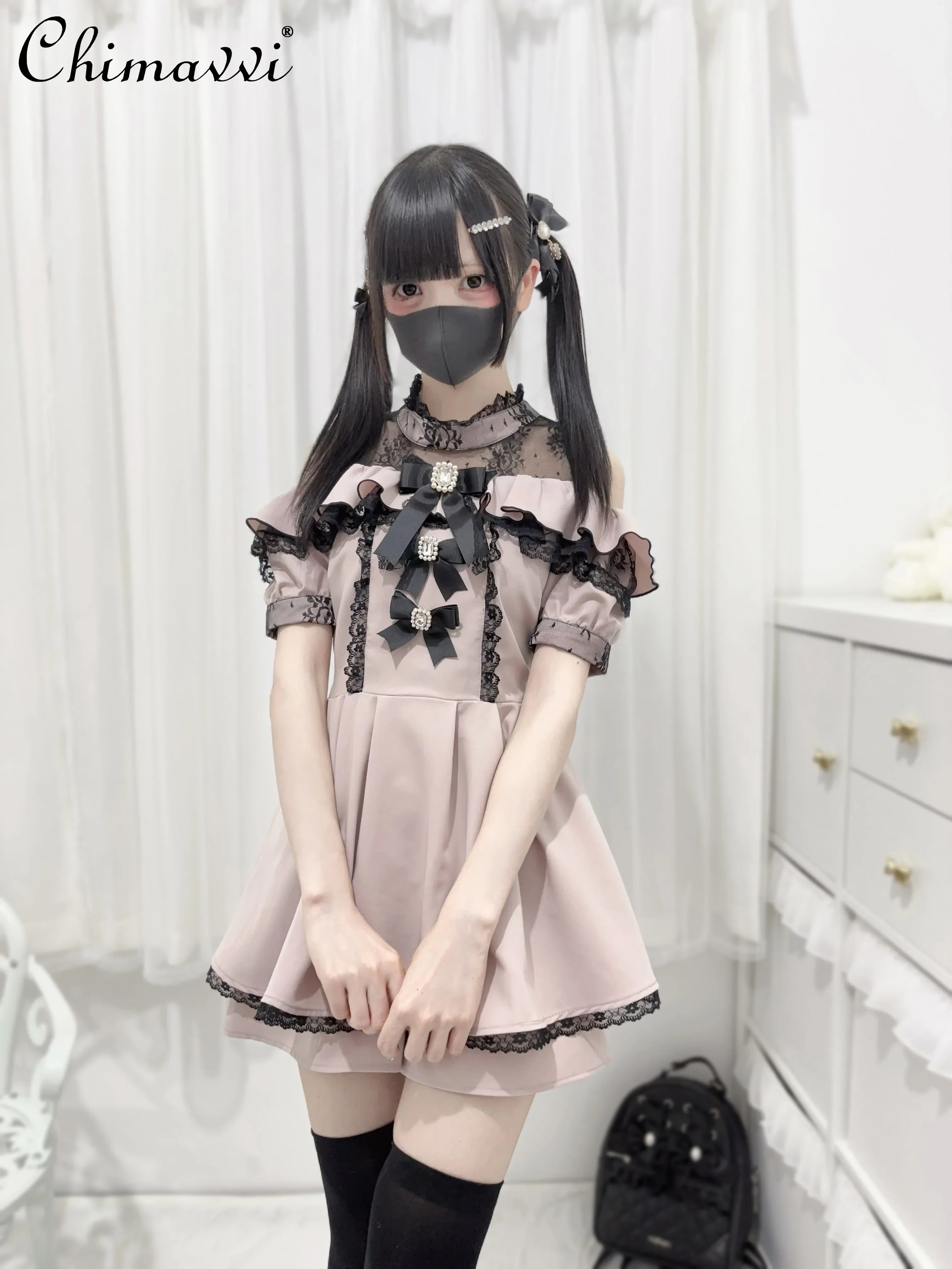 Sweet Ruffled Lace Off-the-shoulder Dress Sets Japanese Mass-produced Mine Short-sleeved Top and Shorts Girls Women Lolita Sets
Sweet Ruffled Lace Off-the-shoulder Dress Sets Japanese Mass-produced Mine Short-sleeved Top and Shorts Girls Women Lolita Sets