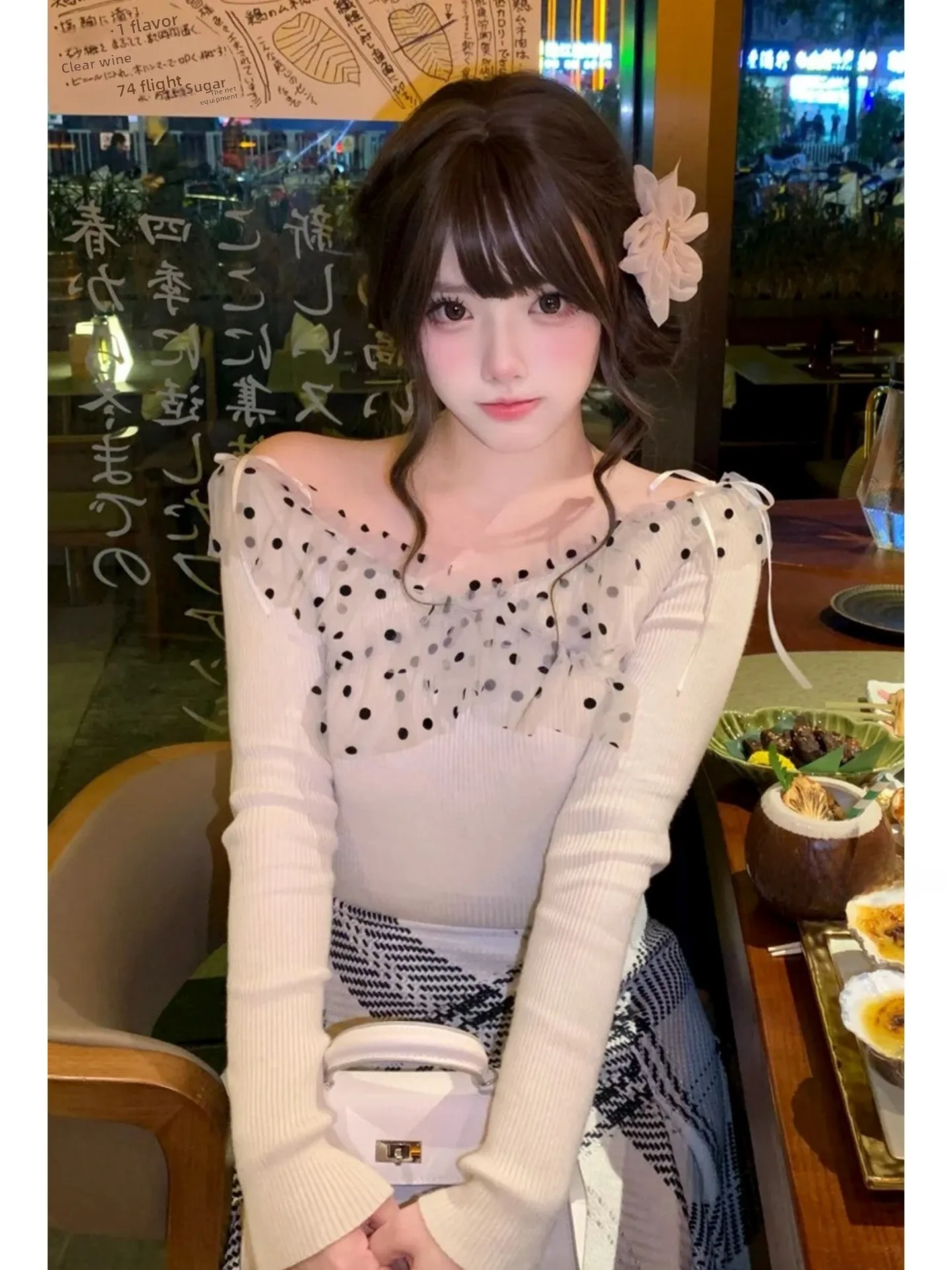 Sweet Versatile Long Sleeve Knitted Velvet Flocking Mesh Splicing Base Layer Sweater Top for Women Casual Slim Fit V Neck
Sweet Versatile Long Sleeve Knitted Velvet Flocking Mesh Splicing Base Layer Sweater Top for Women Casual Slim Fit V Neck