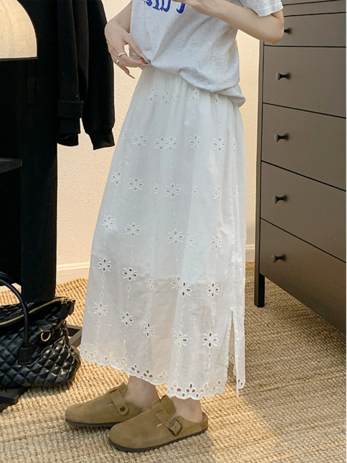 White A-Line Skirt for Women High Waist Design Casual High Split Belly Covering Slimming Effect Pear Shaped plus Size
White A-Line Skirt for Women High Waist Design Casual High Split Belly Covering Slimming Effect Pear Shaped plus Size