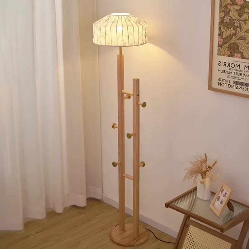 Next to the sofa, high-end atmosphere light, solid wood bedroom floor lamp
Next to the sofa, high-end atmosphere light, solid wood bedroom floor lamp
