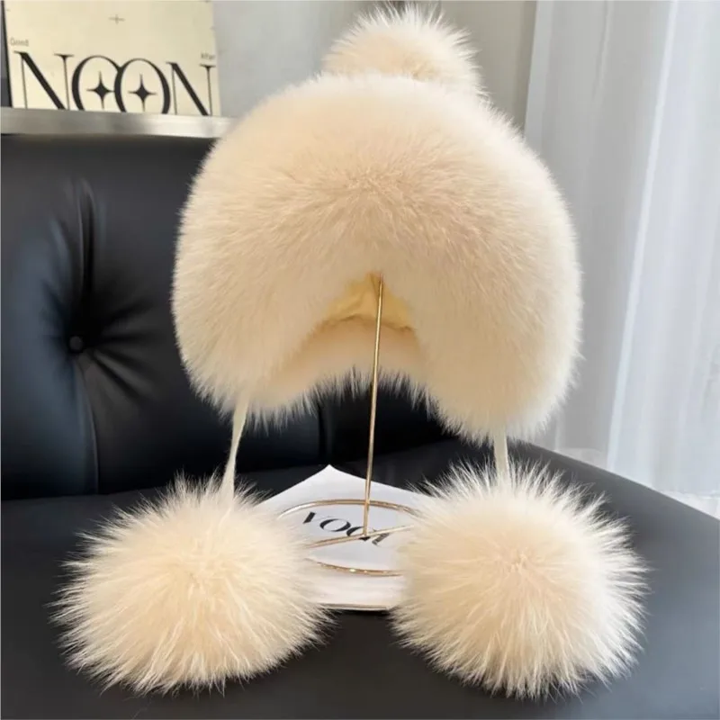 Cute woolen knitted hat ear-protecting and warm women's fur 
Cute woolen knitted hat ear-protecting and warm women's fur