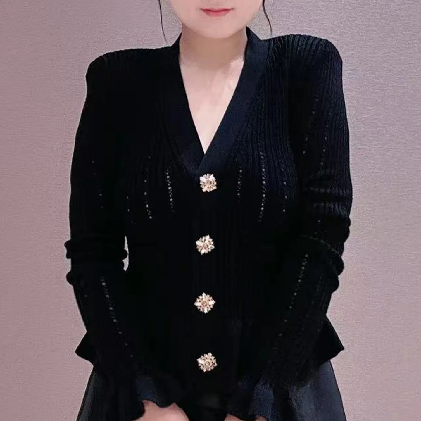 Ранняя осень женский вязаный длинный све V-Ne ажурный кардиган для похудения Faionable ort Ele Sle Bla Color
Ранняя осень женский вязаный длинный све V-Ne ажурный кардиган для похудения Faionable ort Ele Sle Bla Color