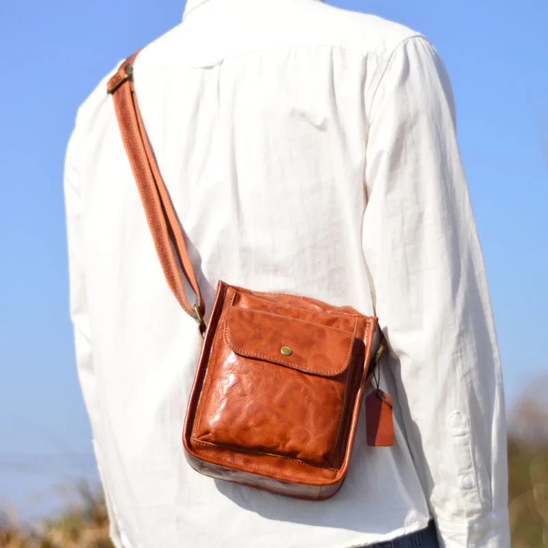 AETOO Original genuine leather men's backpack, commuter single-shoulder crossbody bag, vegetable-tanned cowhide vertical style h
AETOO Original genuine leather men's backpack, commuter single-shoulder crossbody bag, vegetable-tanned cowhide vertical style h